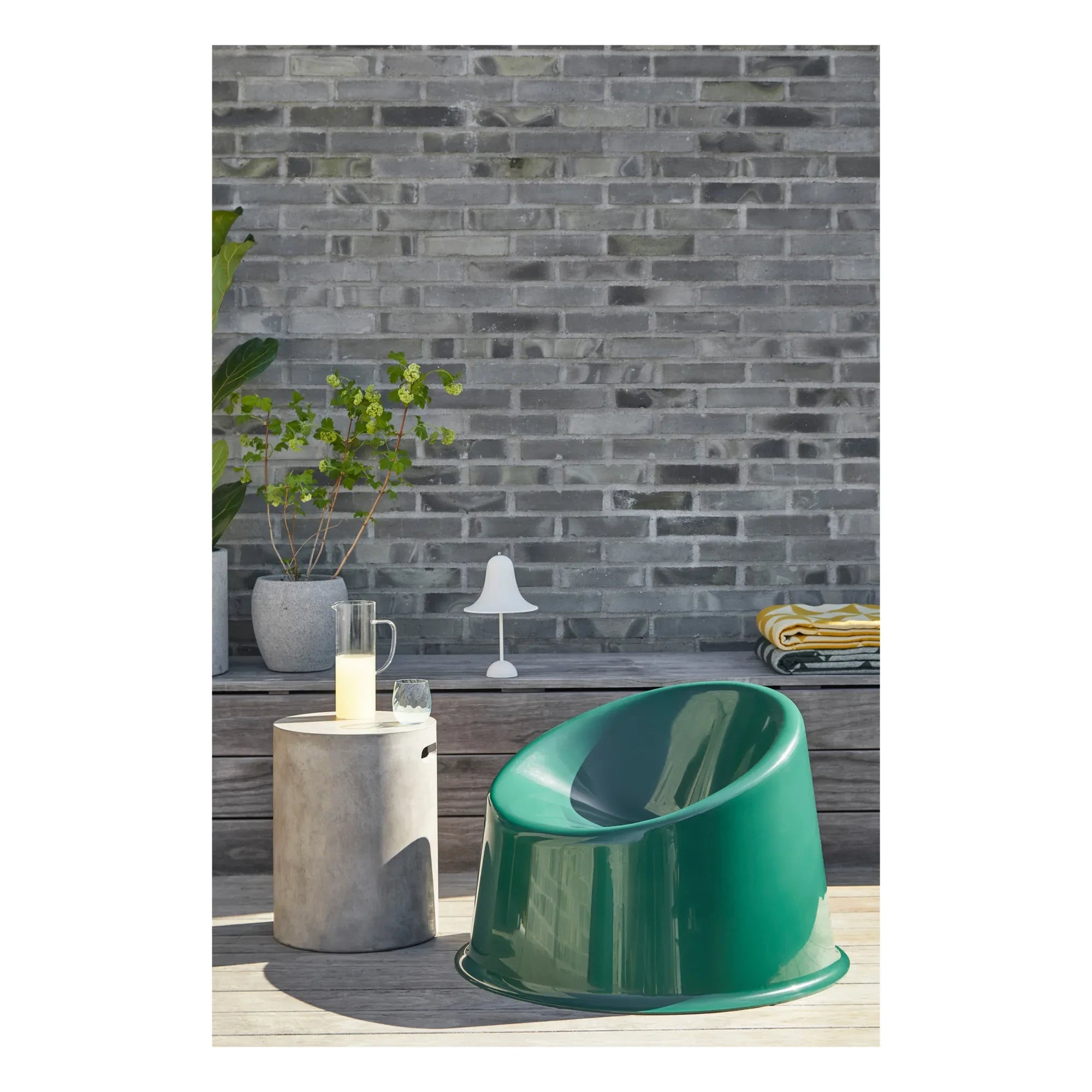Verpan - Sillón de relax para exteriores Panto Pop | Verde oscuro