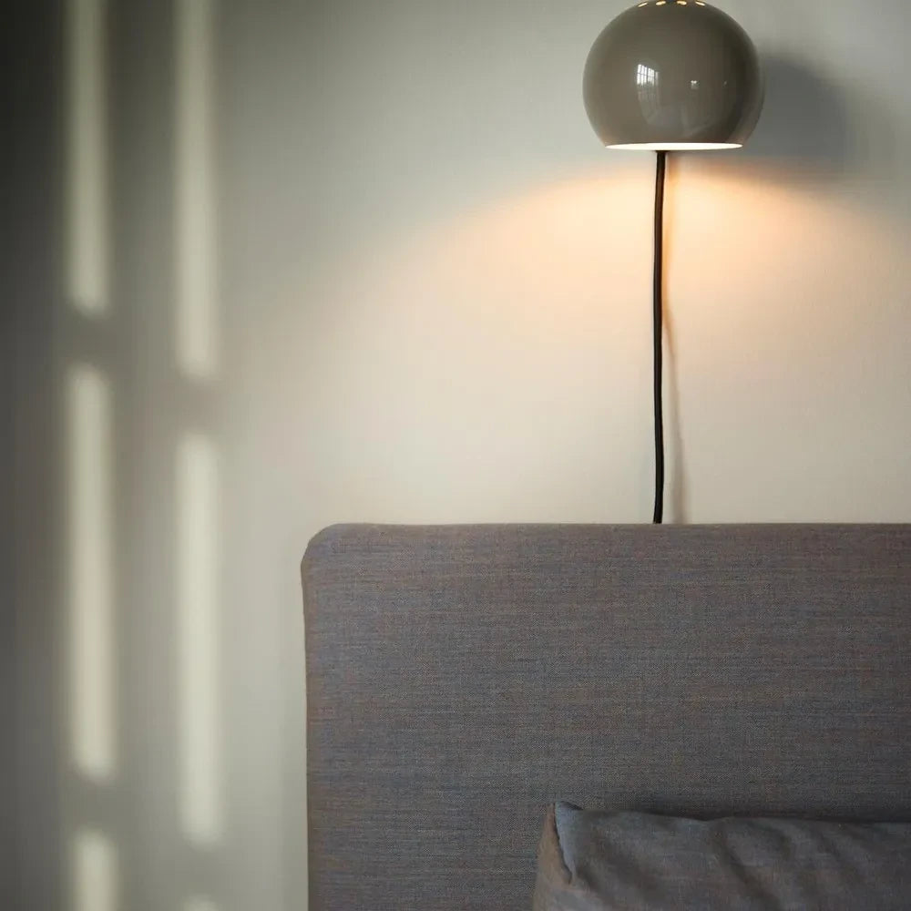 Frandsen - Aplique de pared "Ball", Benny Frandsen | Gris claro