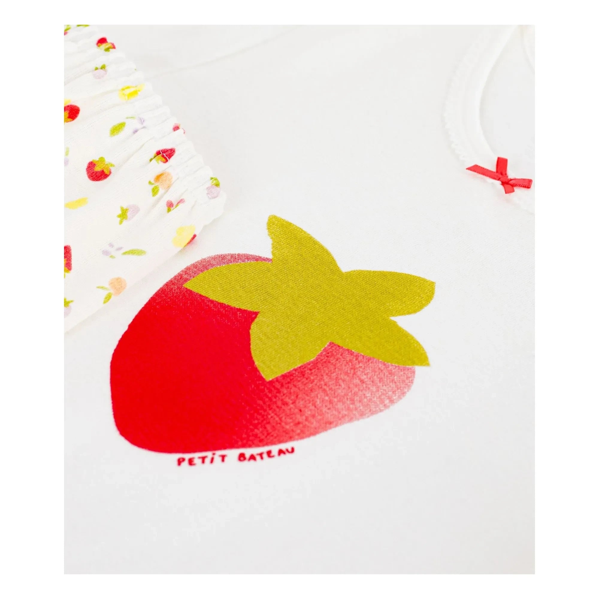 Petit Bateau - Pijama corto de algodón orgánico con estampado de fresas | Crudo