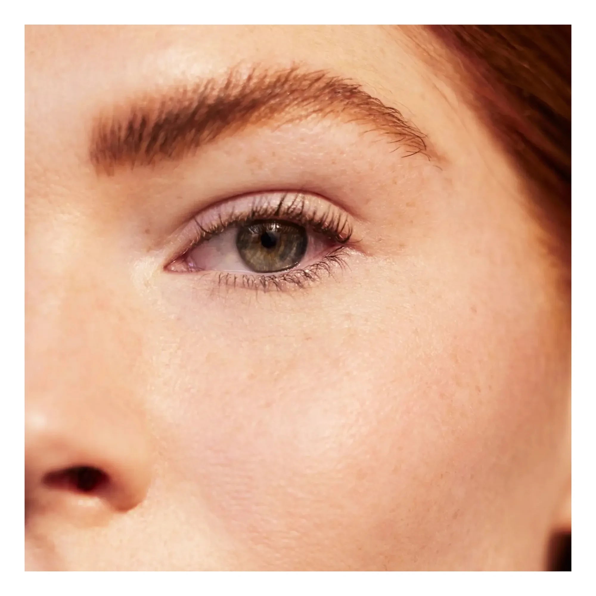 Rose Inc - Brow Renew Gel modelador enriquecido | FILL 01