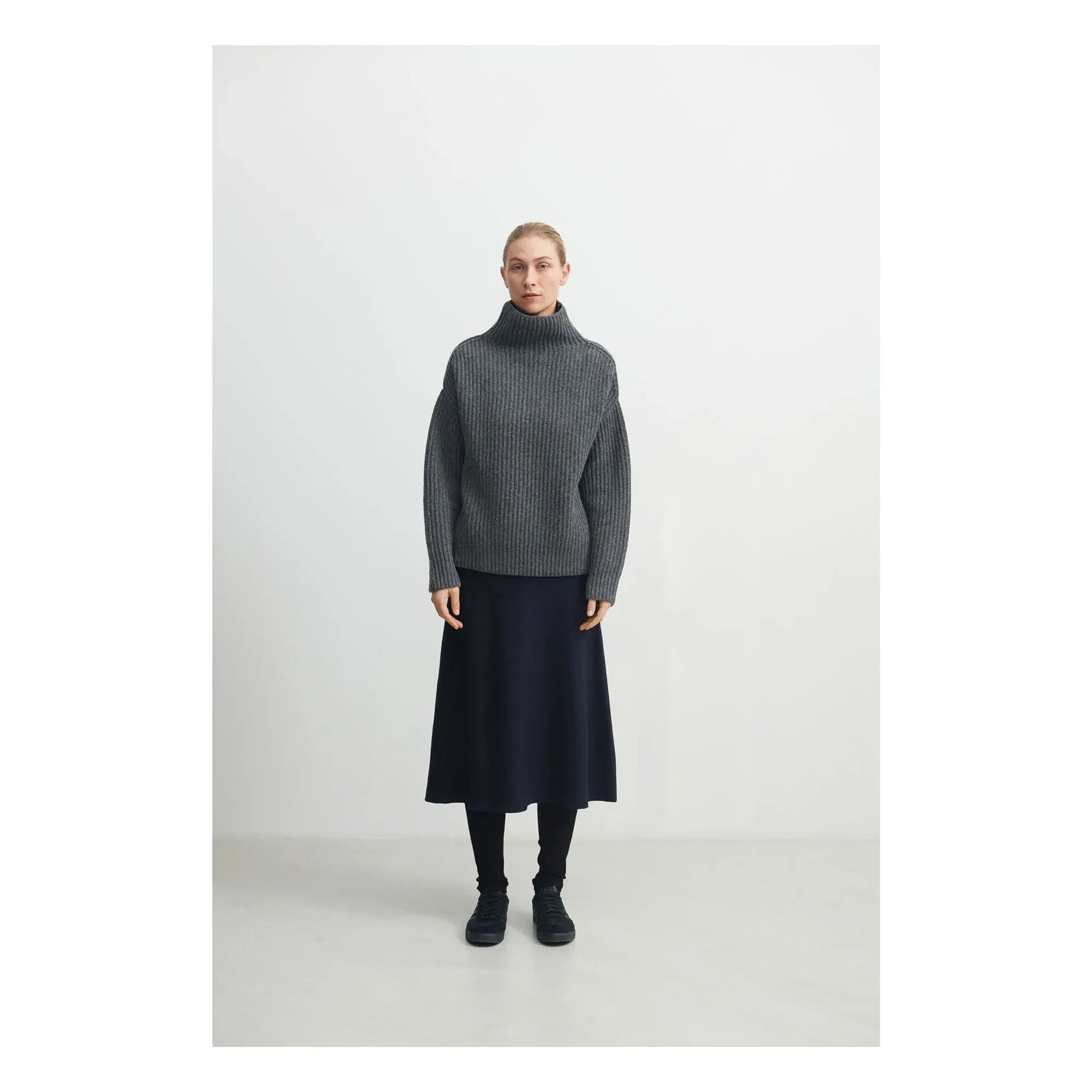 FUB - Suéter de lana de cordero Ribli - Colección de mujer | Gris