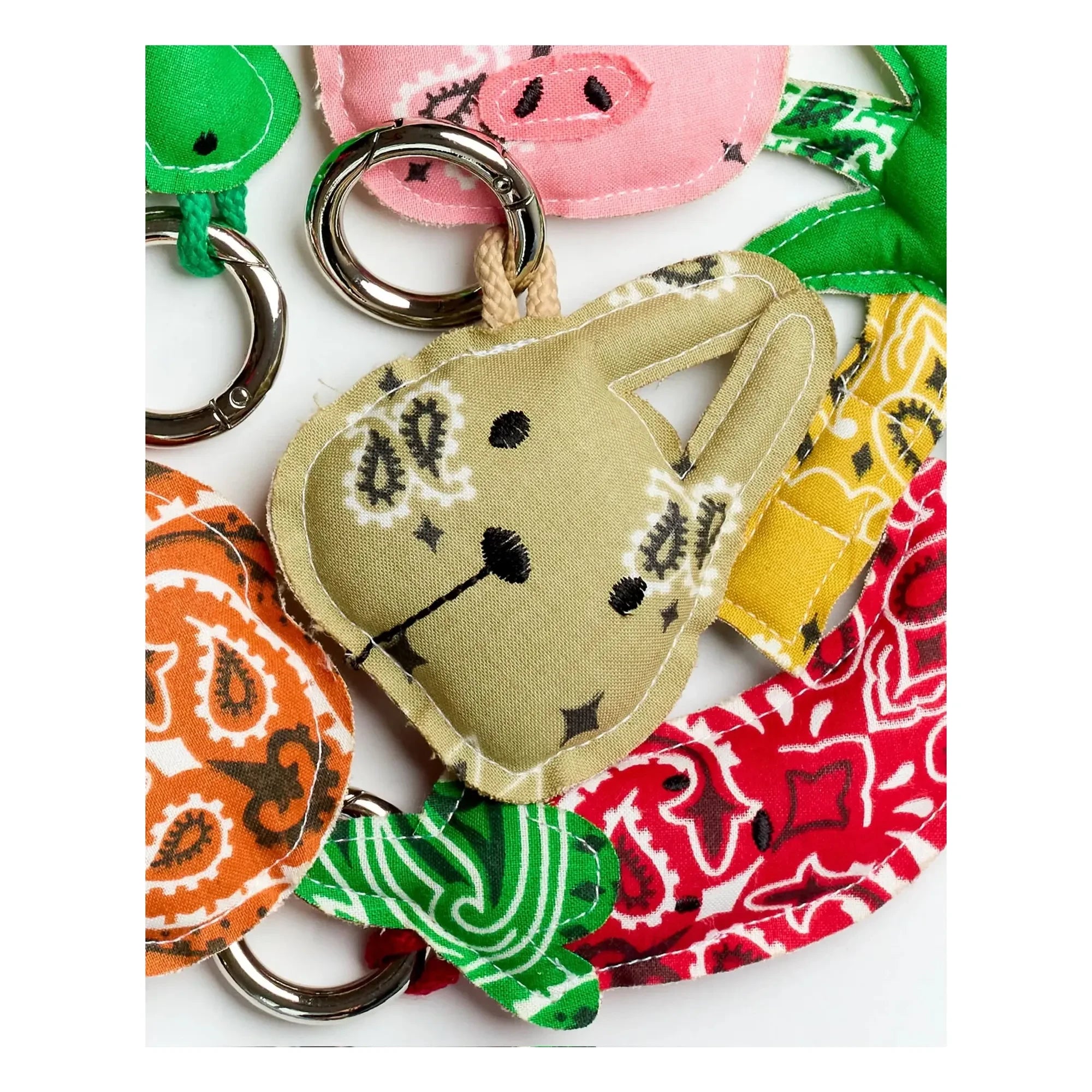 Llámame por tu nombre - Rabi charms | Beige