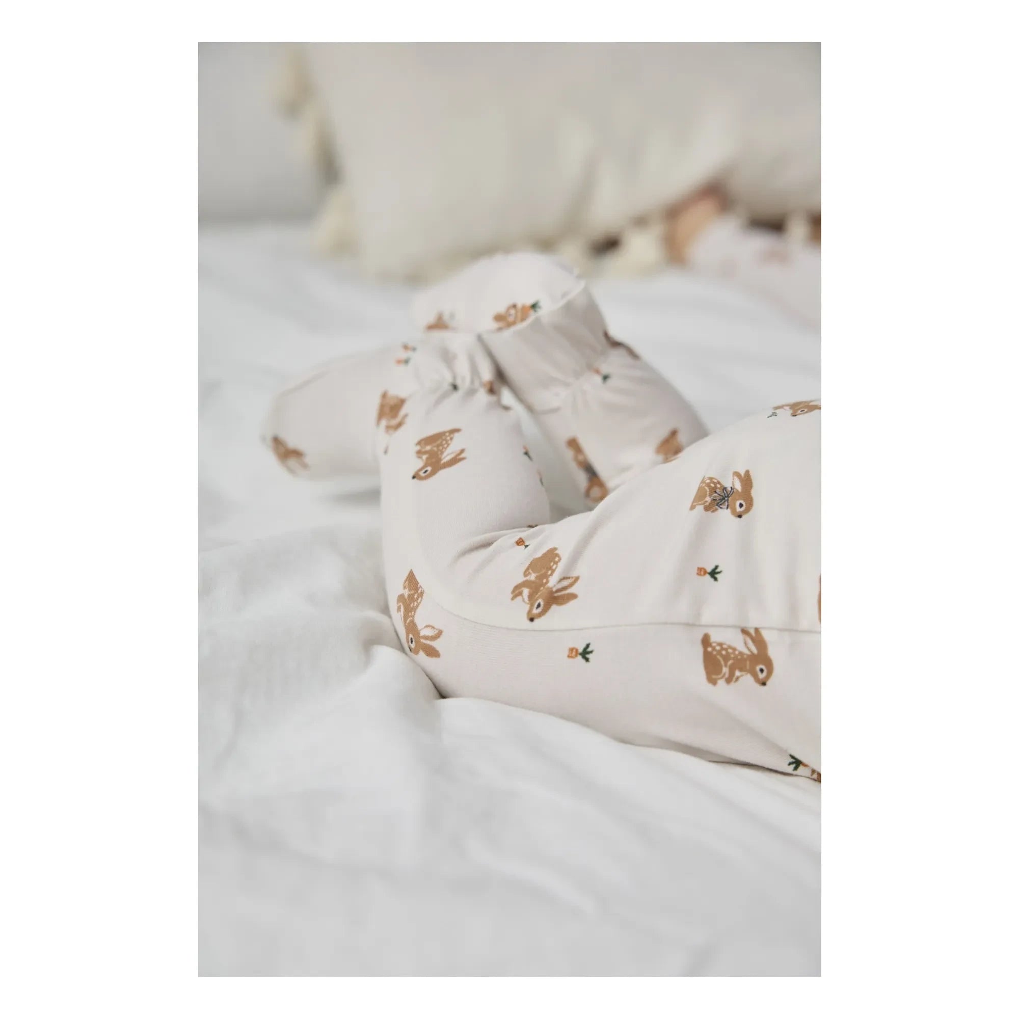 Petit Lem - Pijama de algodón orgánico y modal, estampado de conejos | Beige