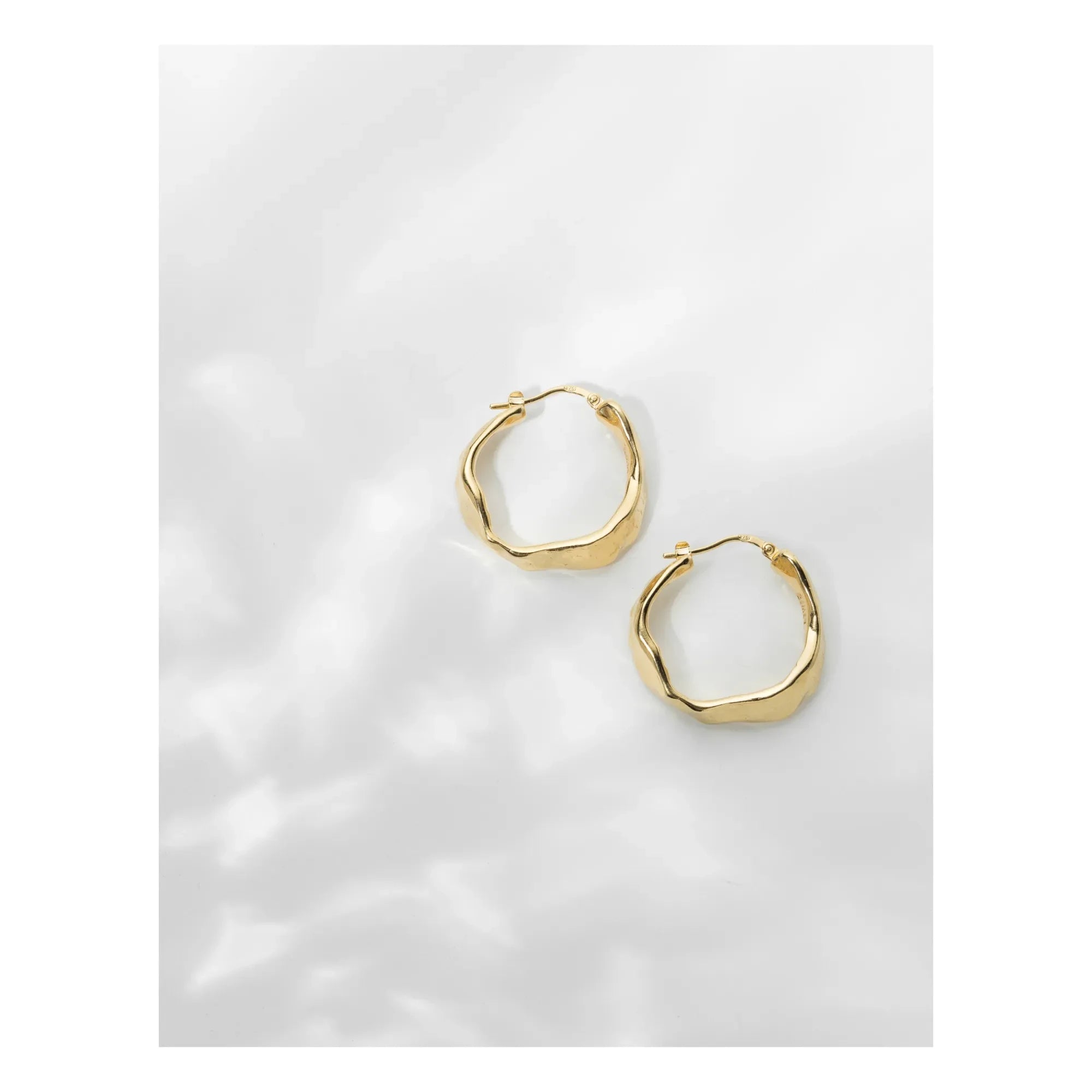 Louise Damas - Pendientes Jane Kreoller | Dorado