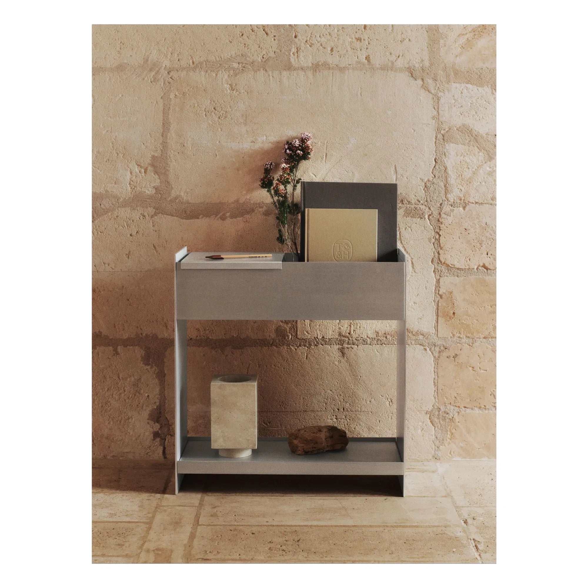 Ferm Living - Bandeja para estante de almacenamiento | Aluminio