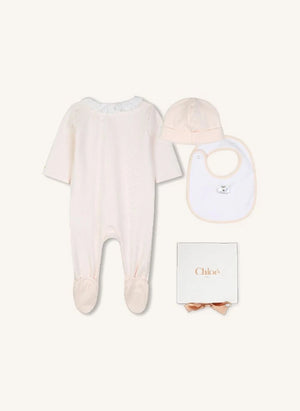 Chloé - Organik Pamuk İşlemeli Pijama, Şapka ve Önlük Seti | Lychee Pembe