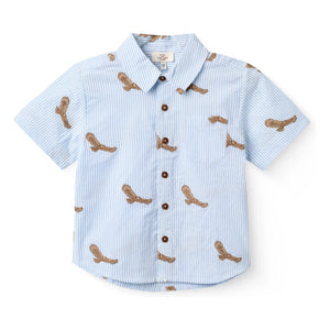 Copenhagen Colors - Camisa de seersucker de algodón orgánico a rayas con bordado de águila | Azul claro