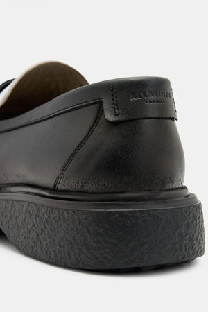 Mocasín de piel con cadena Gibbs de AllSaints