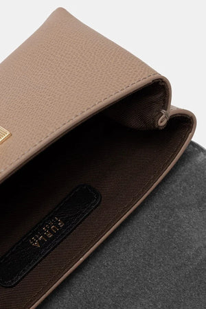 Bolso cruzado de piel Furla para mujer