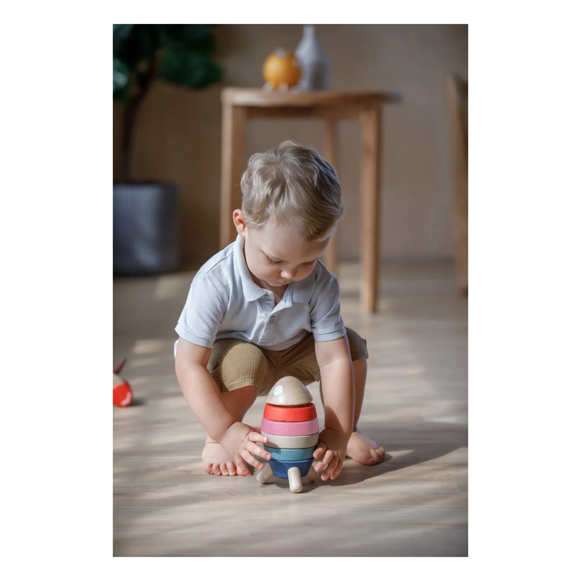 Plan Toys - Cohete apilable Tendresse