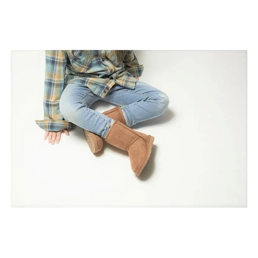 UGG - Bota de Ante con Pelo Classic II | Caramelo