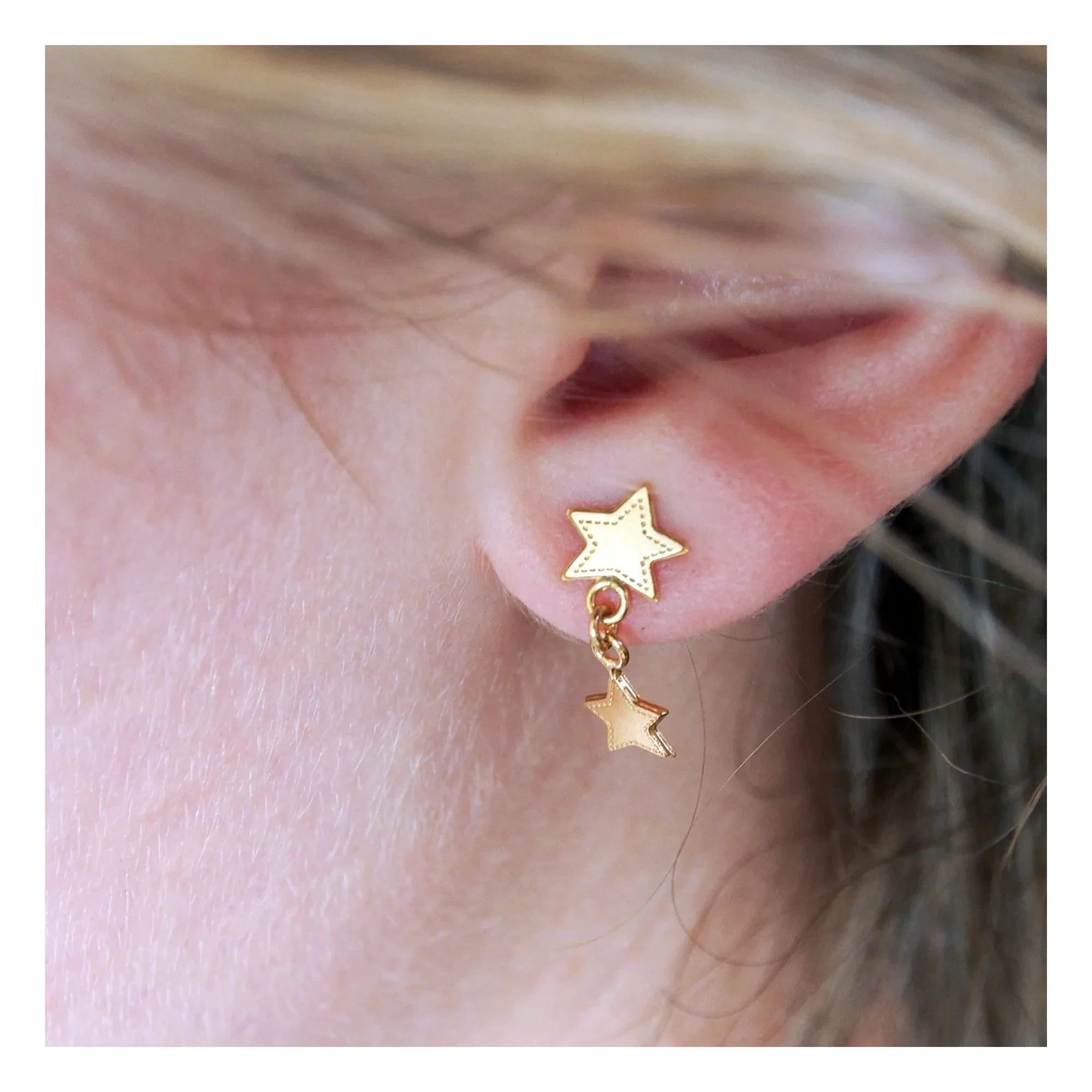 Adorabili - Pendientes de doble estrella | Dorado