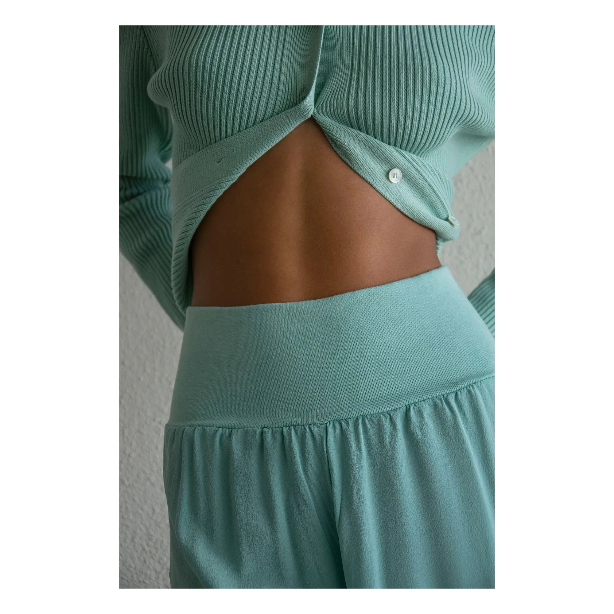 THEAVANT - Pantalones Jazzdancer de seda | Verde agua
