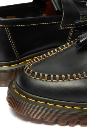 Mocasín con borlas Dr. Martens Adrian Ben de cuero