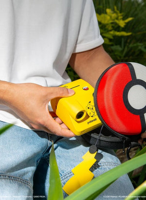 Polaroid - Funda de Cámara Polaroid Go x Pokémon - Edición Poké Ball | Roja