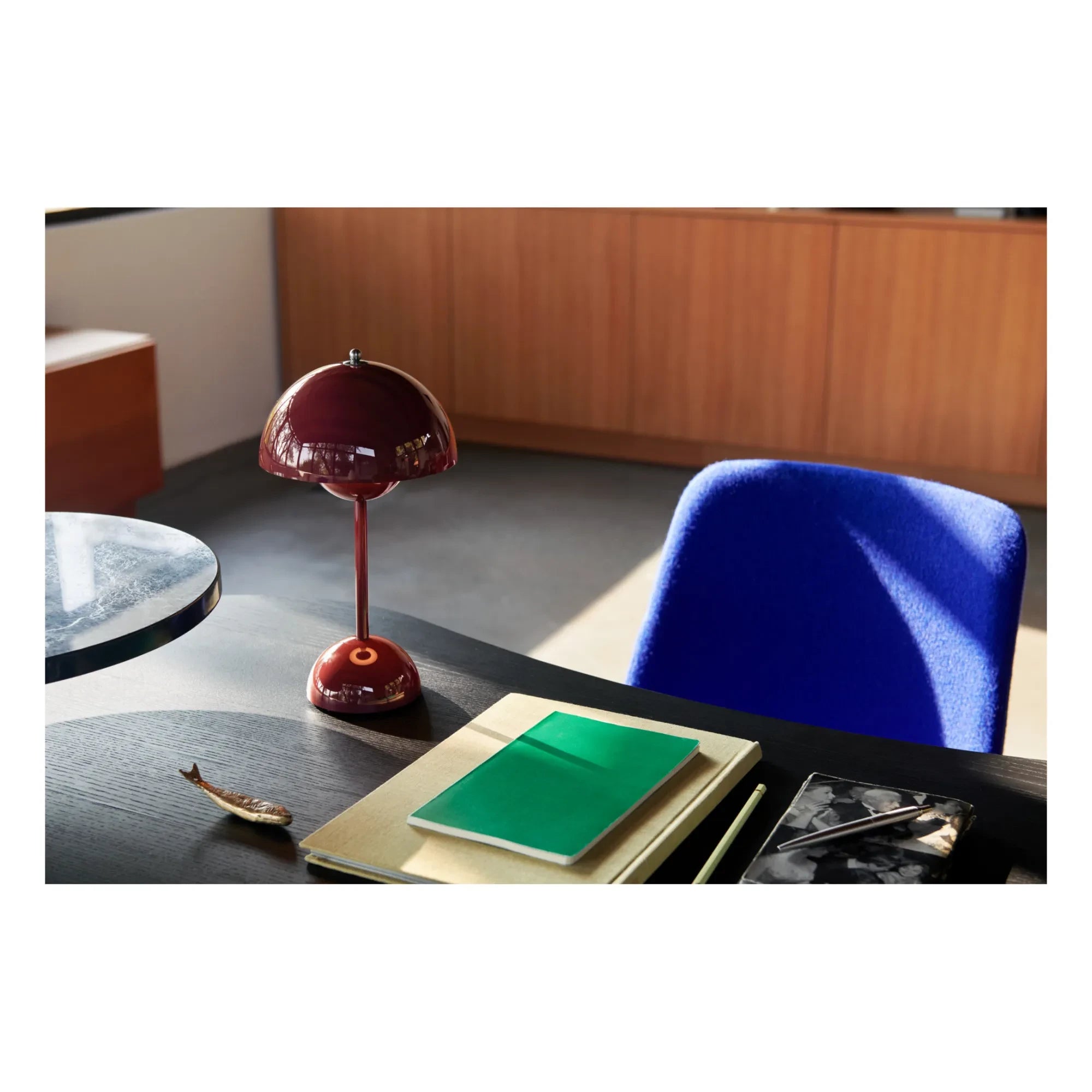 & Tradition - Lámpara de mesa Flowerpot VP3 - Verner Panton, 1969 | Ciruela