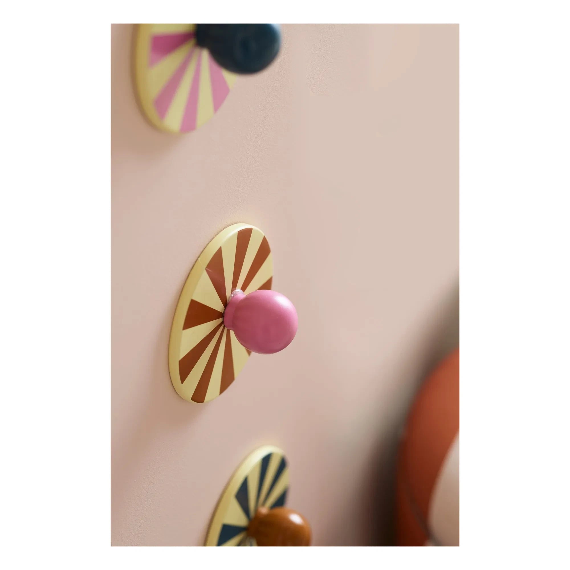 Kid's Concept - Perchas de circo