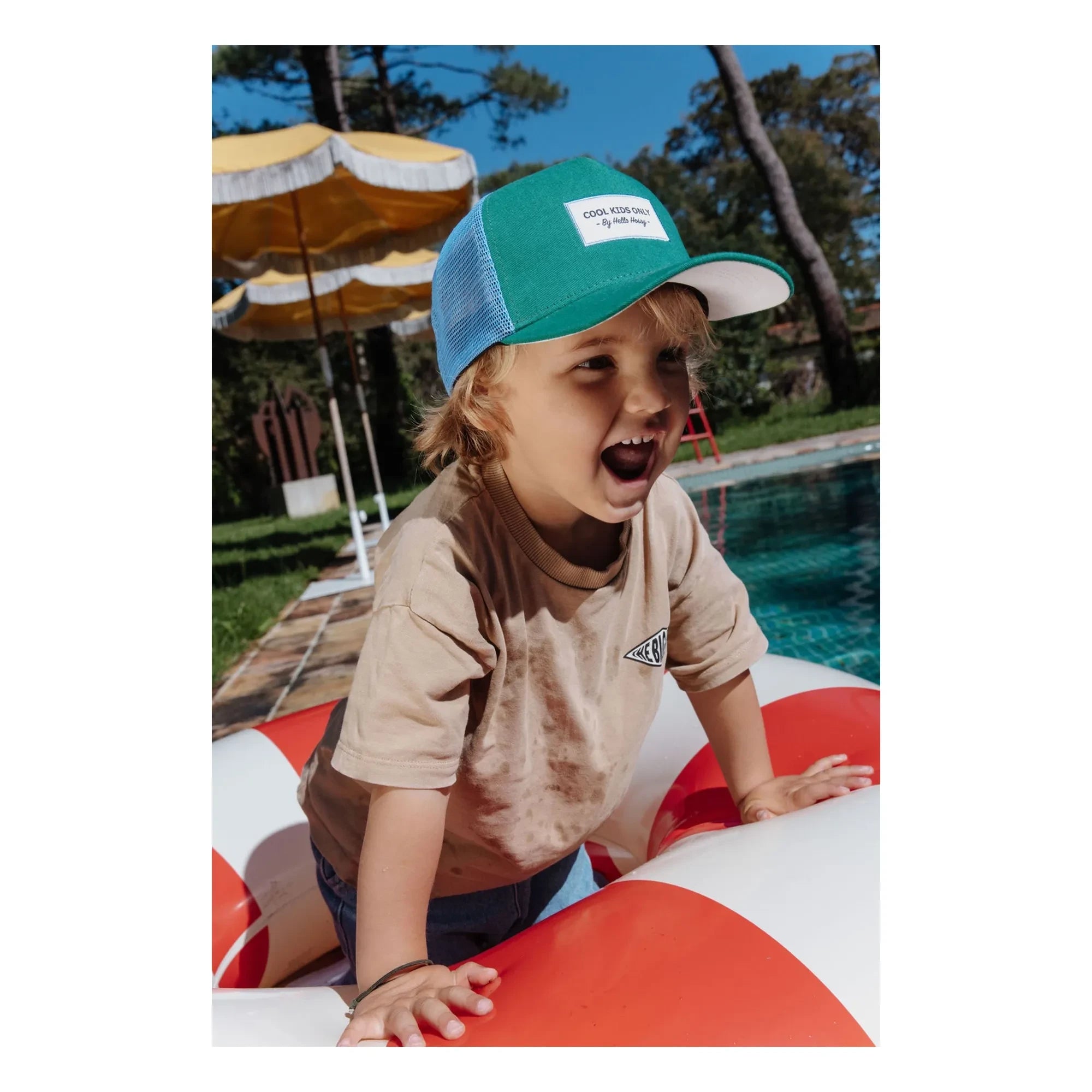 Hola Hossy - Gorra trucker de algodón orgánico con visera curva Mini Flat | Verde