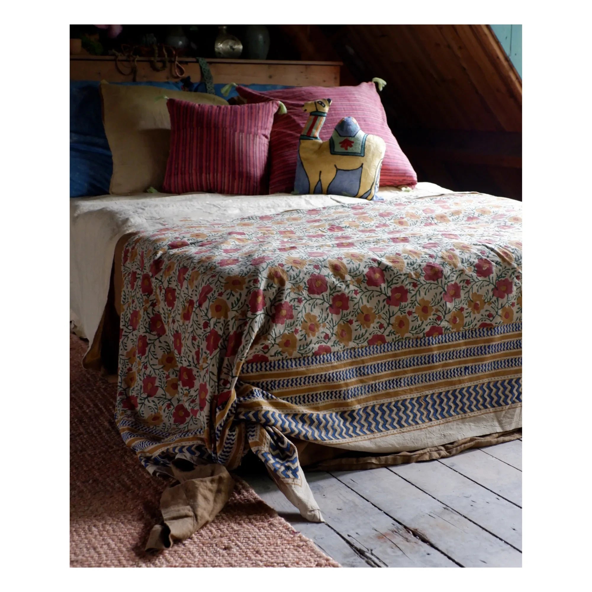 Doing Goods - Mantel Evy | Crudo