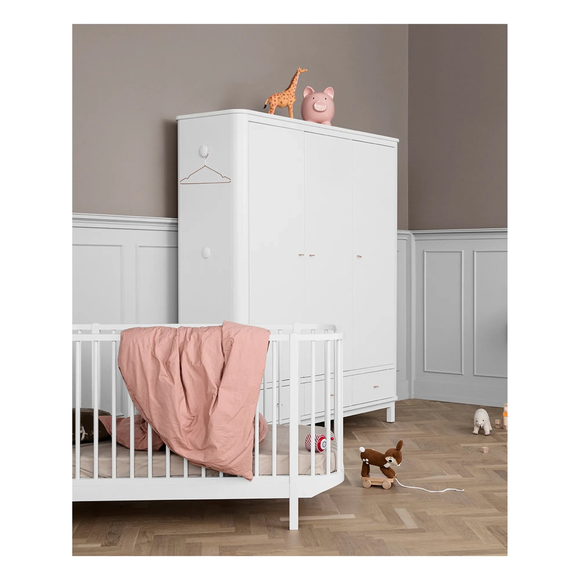 Oliver Furniture - Armario de Abedul de 3 Puertas 204 x 168 cm | Blanco