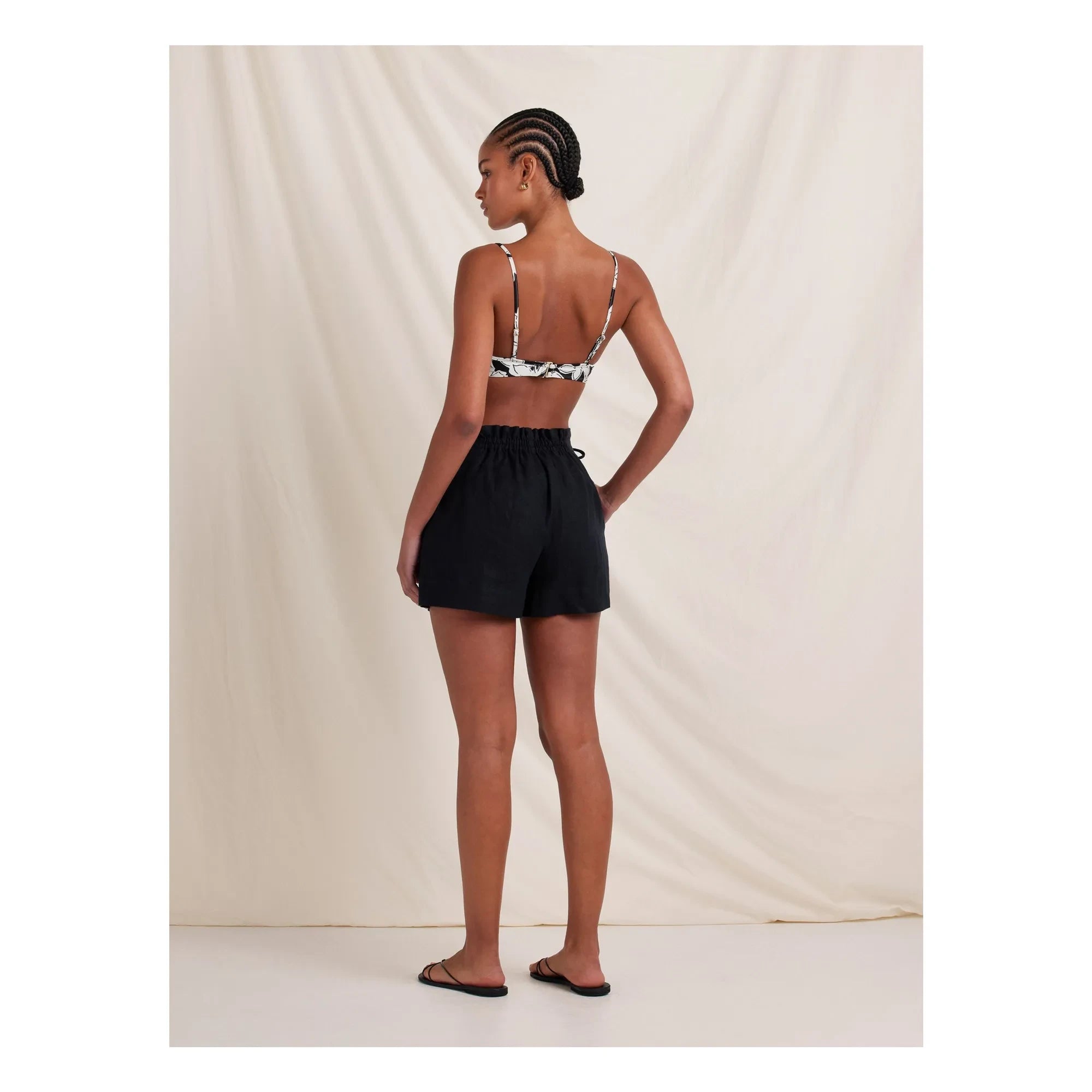 Peony - Pantalones Cortos de Lino de Fin de Semana | Negro