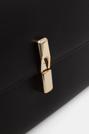 Clutch de cuero Furla para mujer