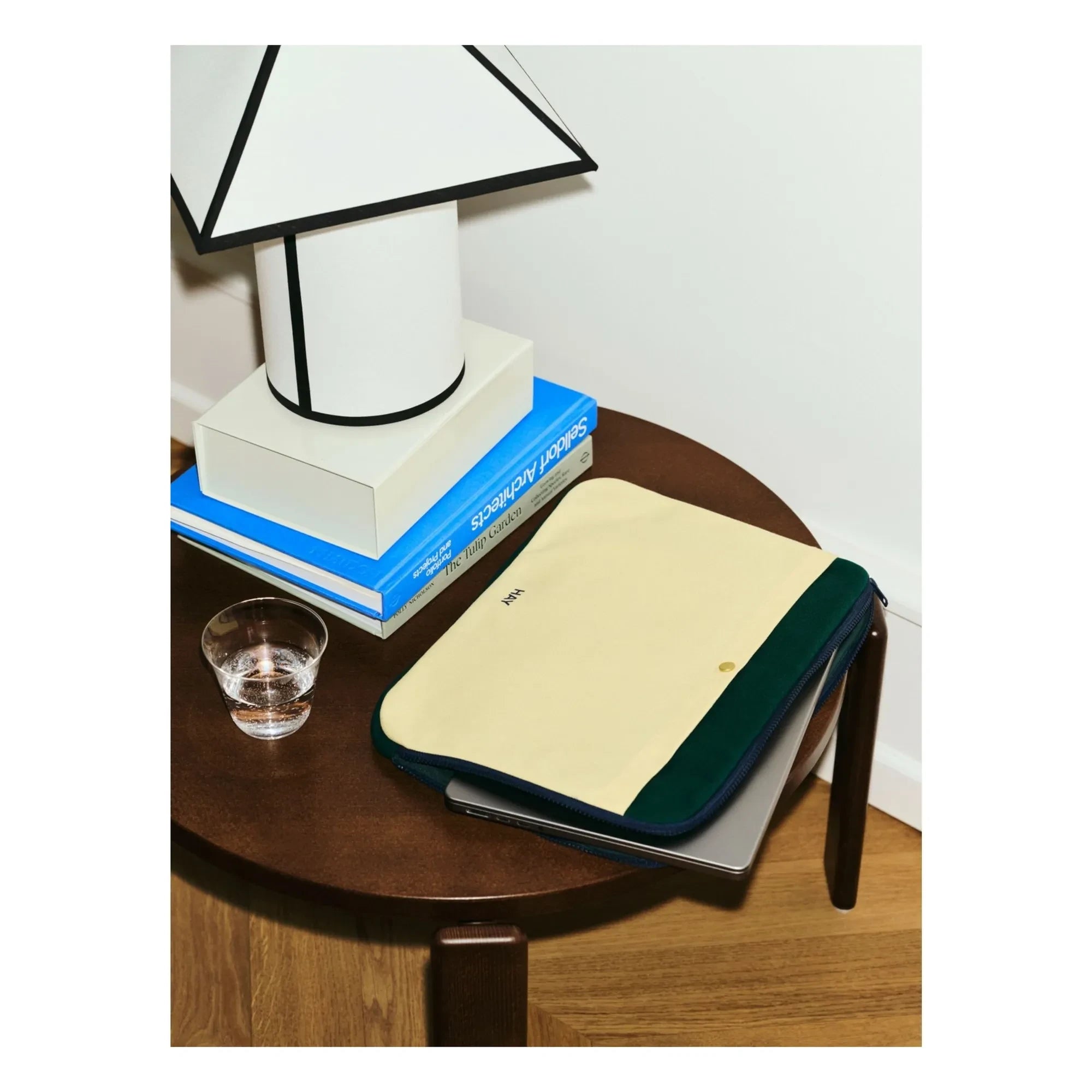 Hay - Lámpara de mesa Ava | Blanco