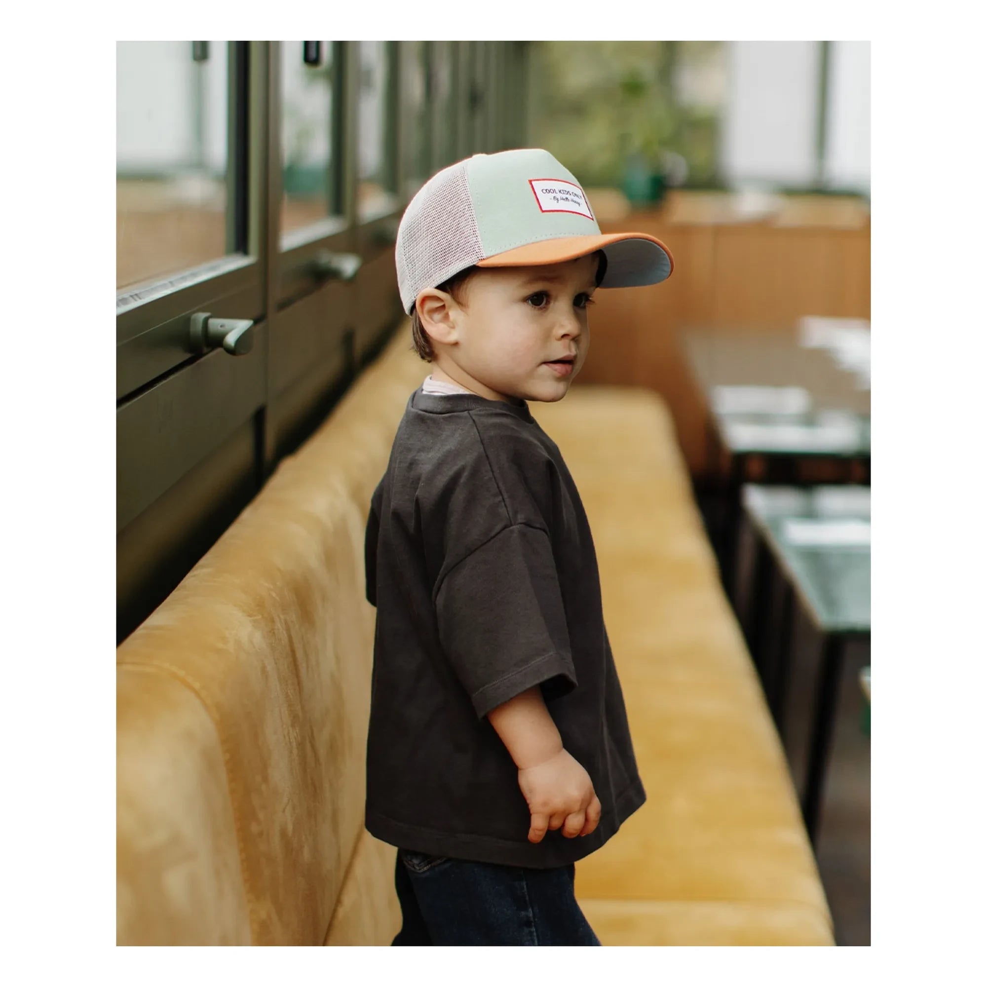 Hello Hossy - Gorra con visera curvada de algodón orgánico Mini Trucker | Verde claro