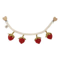 Patti Oslo - Cadena para cochecito con fresas | Rojo