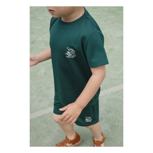 Konges Sløjd - Set de camiseta y pantalón corto Bolt de fibra reciclada | Verde oscuro