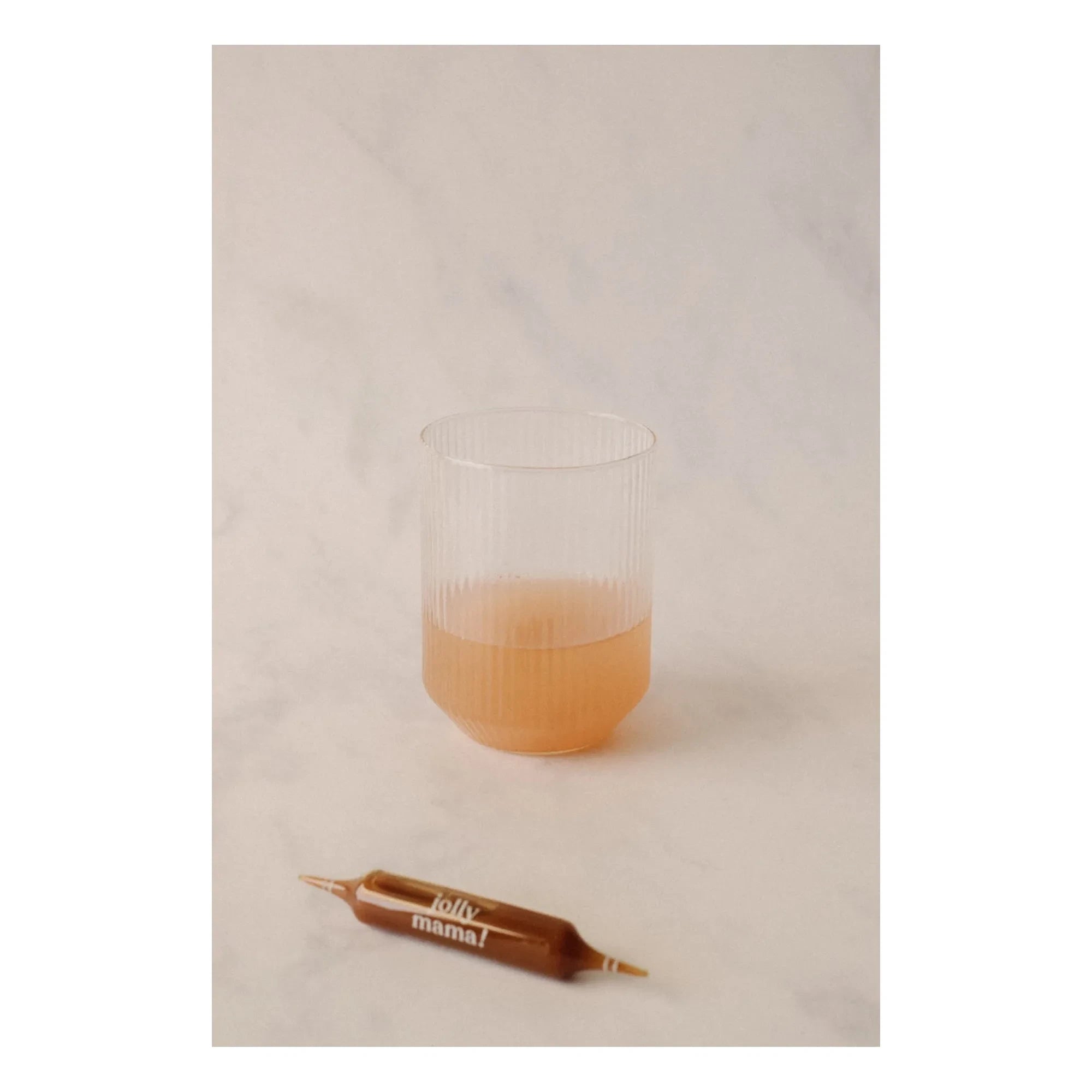 Jolly Mama - Complemento alimenticio Nutrishots Light Legs - 20 viales de 10 ml