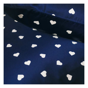 Emily's Pillow - Funda de almohada de seda de morera con estampado de corazones | Azul noche