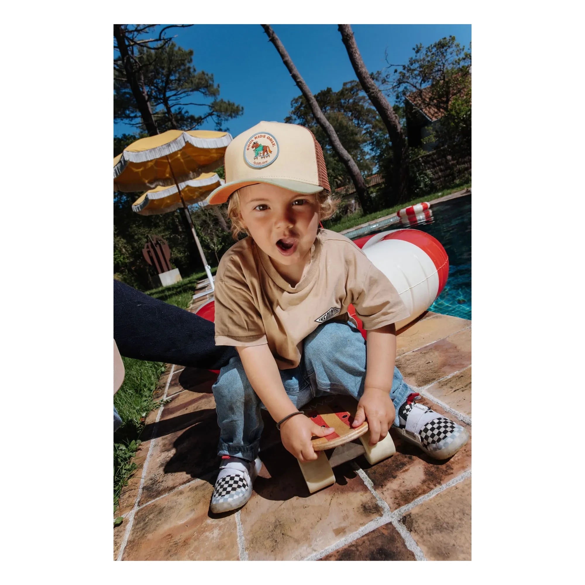Hello Hossy - Gorra de algodón orgánico Rolling Pony con visera curva | Beige