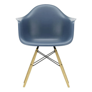 Vitra - Silla DAW - base de arce - Charles & Ray Eames | Azul marino