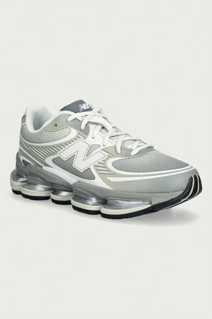 Zapatillas deportivas New Balance 2000 para mujer