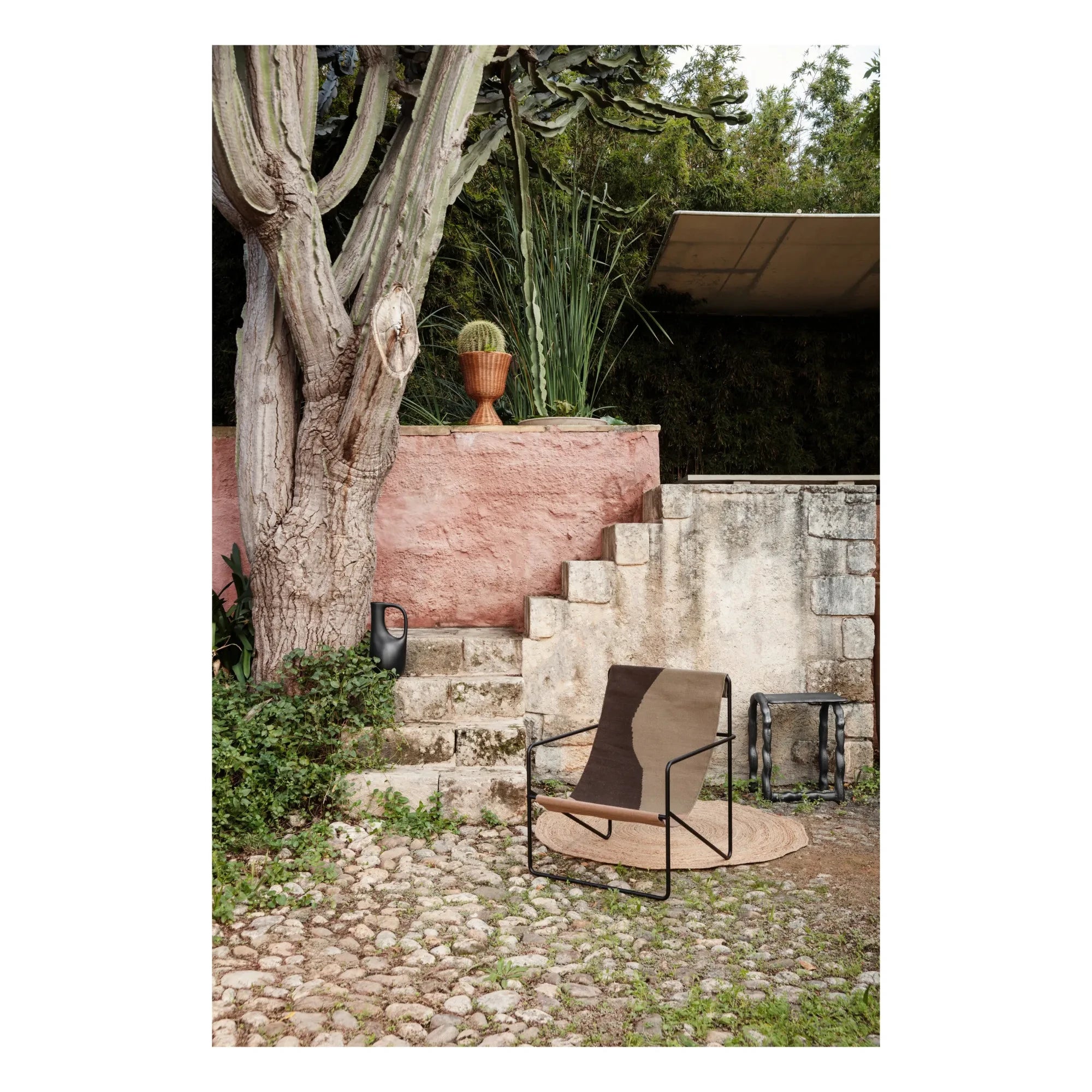 Ferm Living - Mesa para Plantas Agnes de Ratán