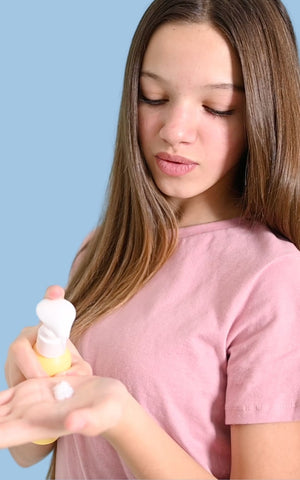 Lav Kids - Espuma para el pelo sin aclarado con hidratante para niños