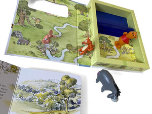 Phidal - Winnie the Pooh Tattle Tales Libro de actividades e historia en inglés con figura de juguete