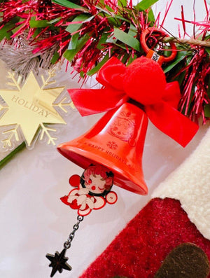 Pop Mart - Adorno de árbol original Skullpanda Happy Holidays