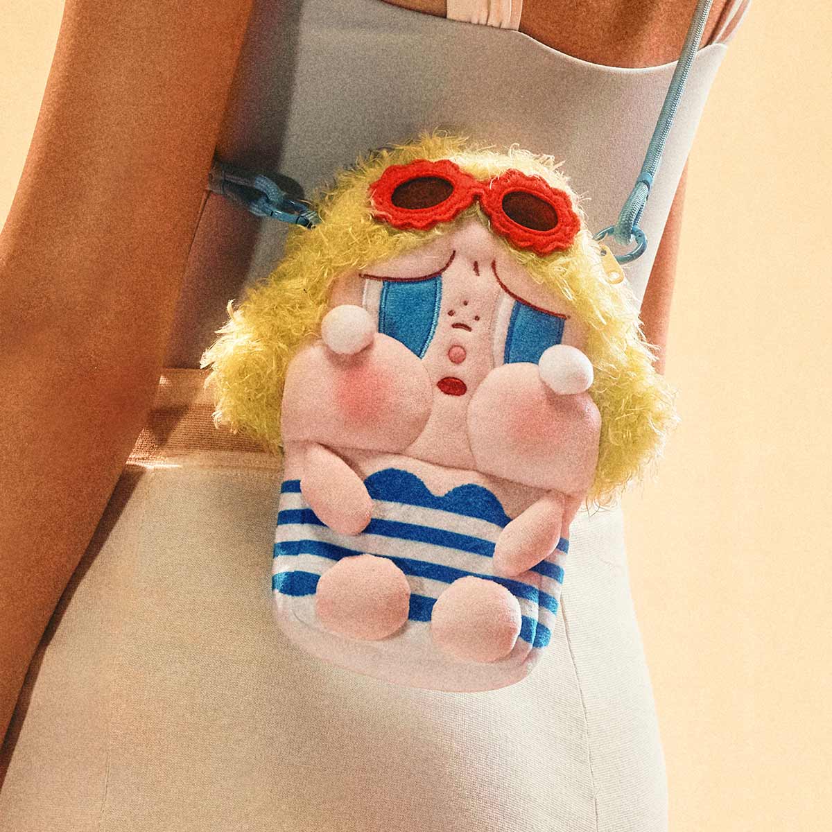 Pop Mart - Bolso bandolera CryBaby Mini original