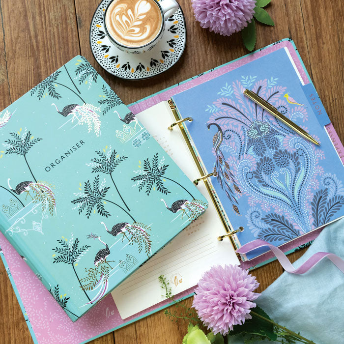 Portico Designs - Sara Miller: Agenda Organizadora Avestruz y Palmeras