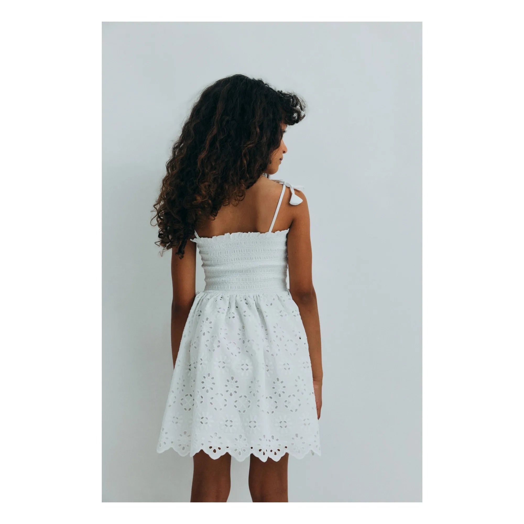 the new society - Vestido Bordado en Inglés Sakura | Blanco