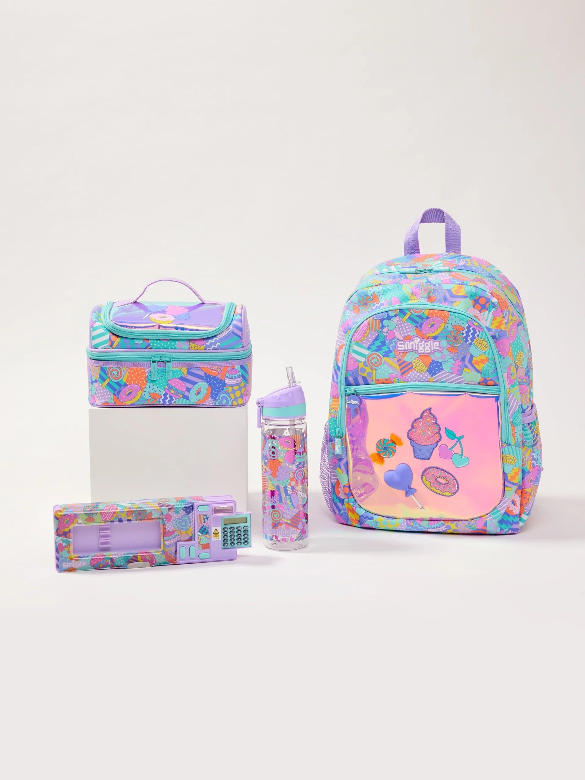 Smiggle - Set de 4 piezas de mochila escolar Away