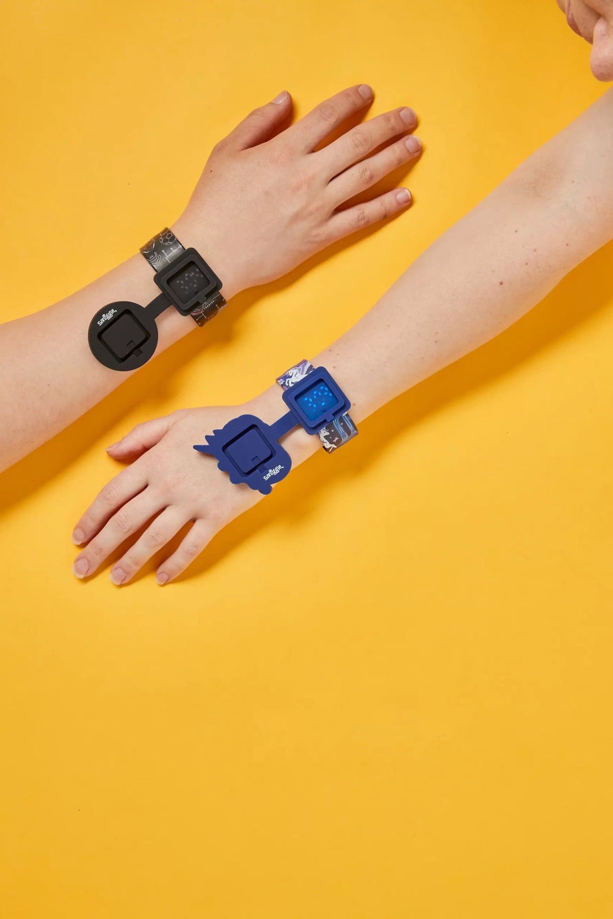 Smiggle - Reloj de pulsera Slap Band Unicornio