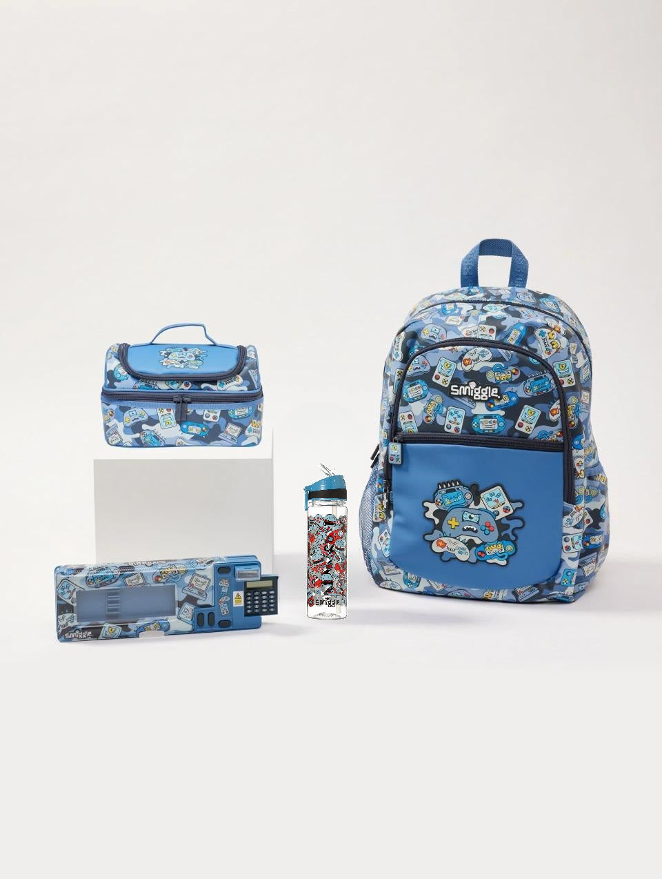 Smiggle - Set de 4 piezas de mochila Away e Illusion