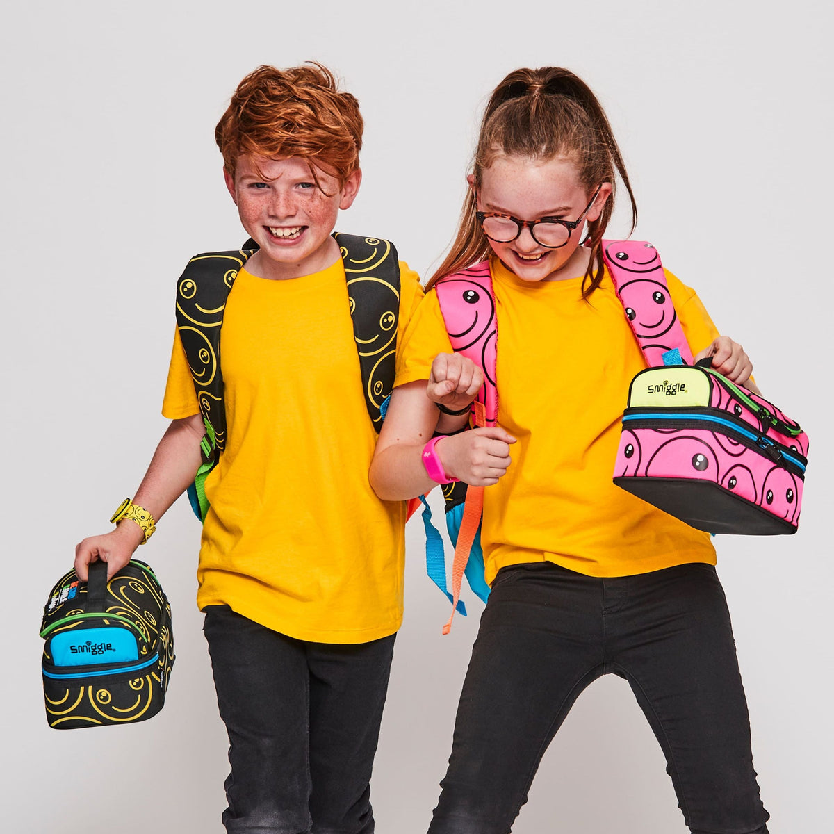 Smiggle - Set de útiles escolares y bolsa Be Kind