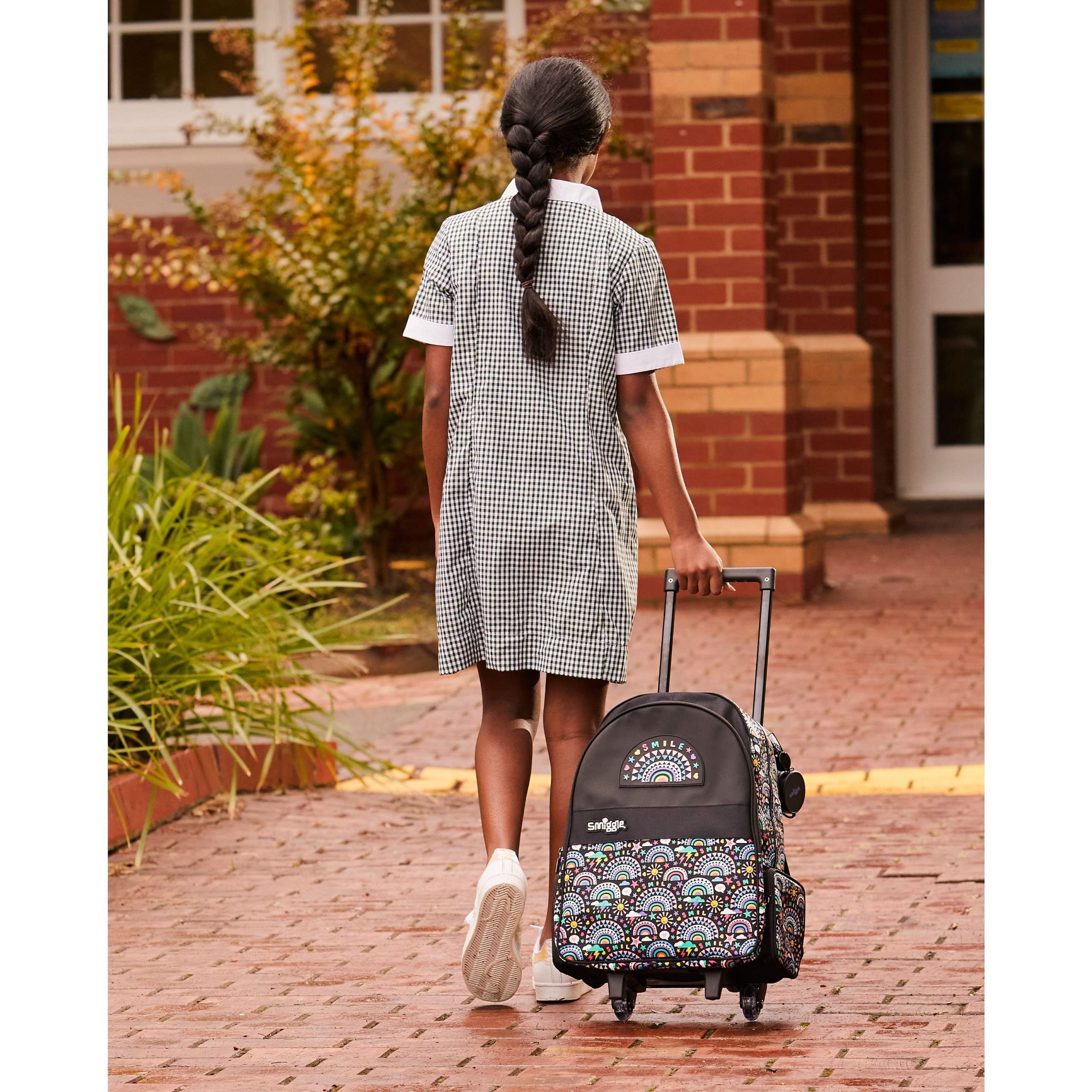 Smiggle - Better Together Mochila con ruedas iluminada
