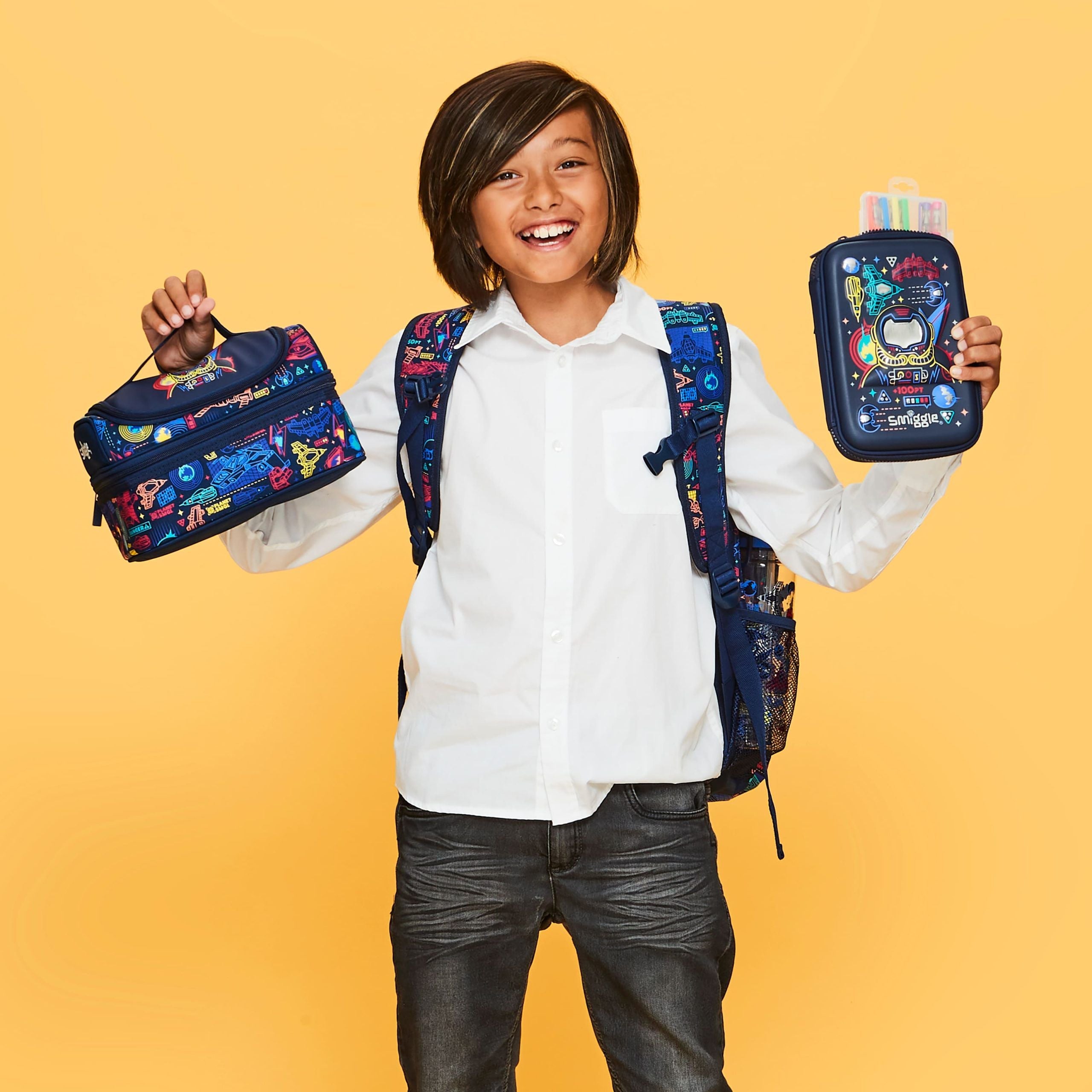 Smiggle - Estuche para lápices Astronauta 3D en relieve