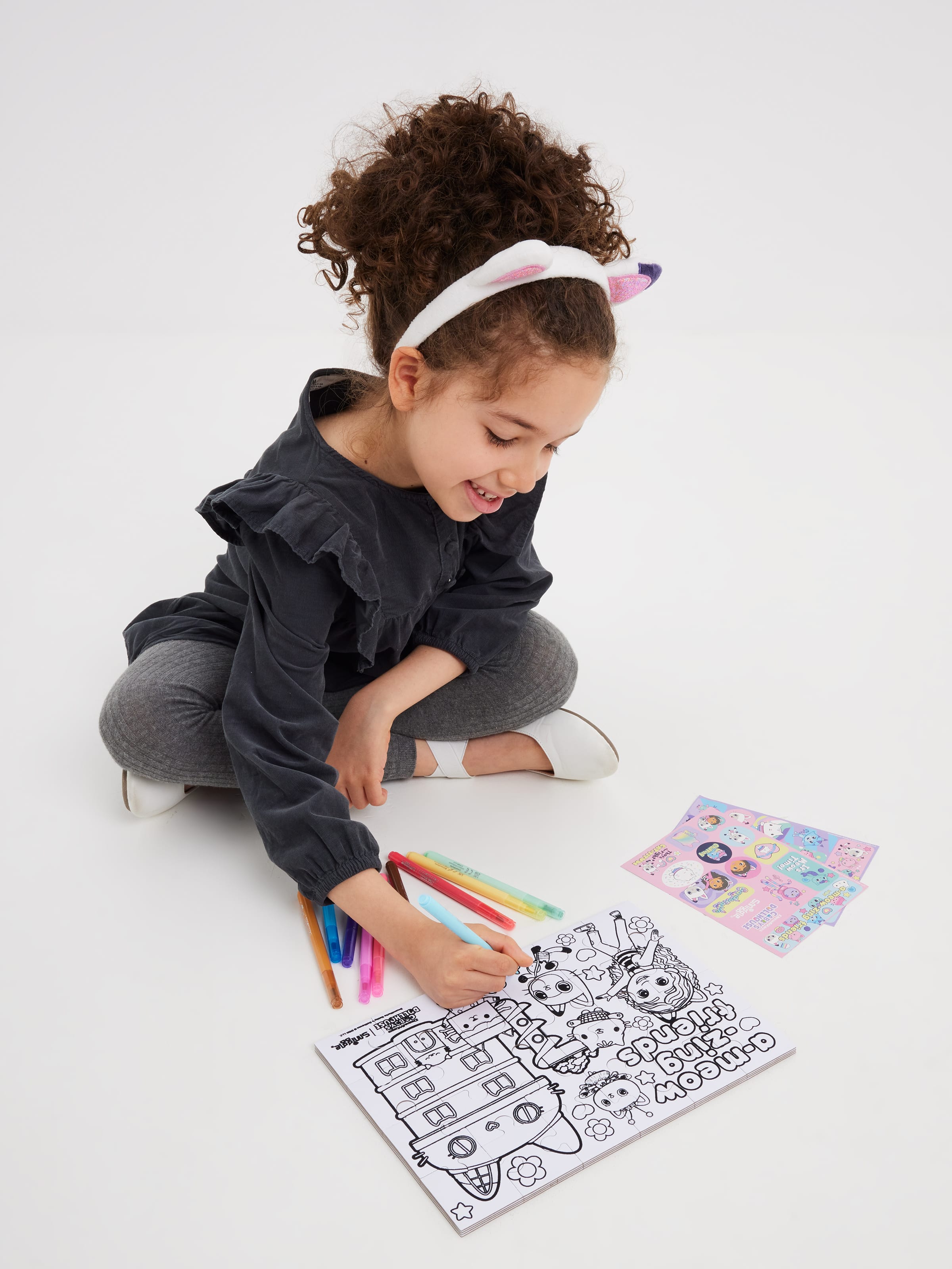 Smiggle - Juego de papelería de rompecabezas y arte de Gabby's Dollhouse