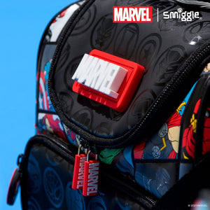 Smiggle - Fiambrera de dos pisos Marvel